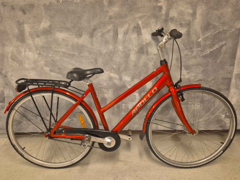 Apollo, lady, hybrid bicycle, 28", 7 gears, red,