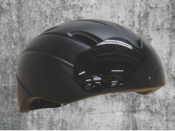 Bicycle helmet with screen (magnetic)